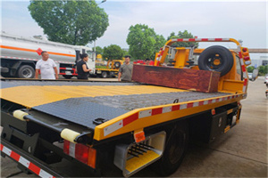 望花区附近拖车电话号码服务